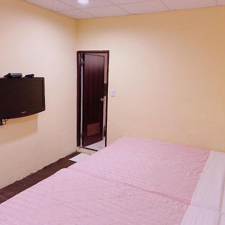 Ting B&B Hotel Kaohsiung Bagian luar foto