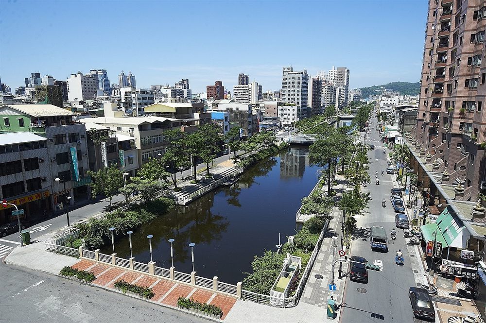 Ting B&B Hotel Kaohsiung Bagian luar foto