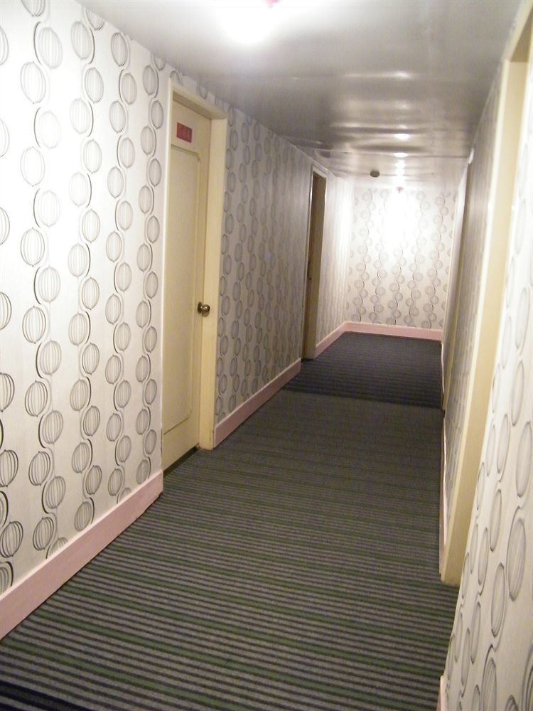 Ting B&B Hotel Kaohsiung Bagian luar foto