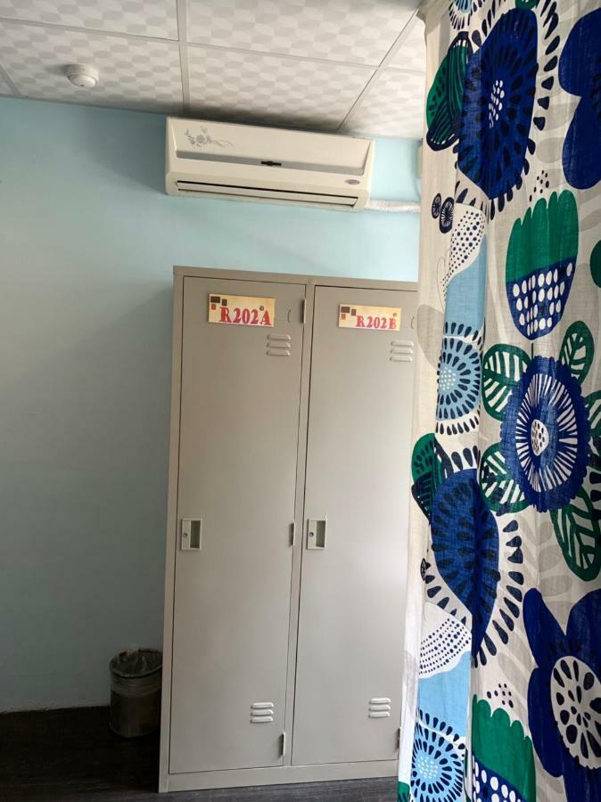 Ting B&B Hotel Kaohsiung Bagian luar foto