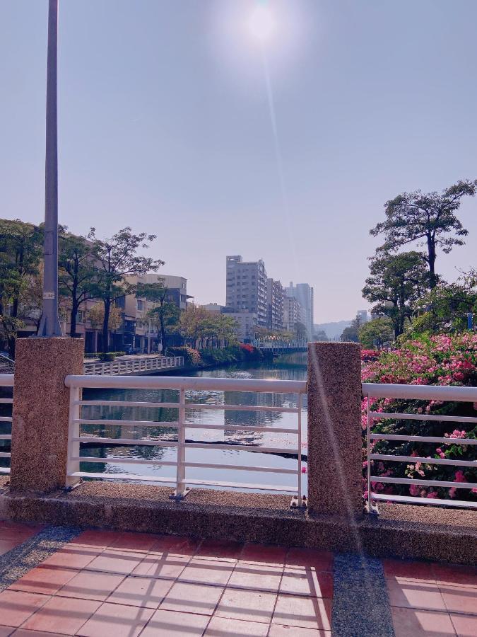Ting B&B Hotel Kaohsiung Bagian luar foto